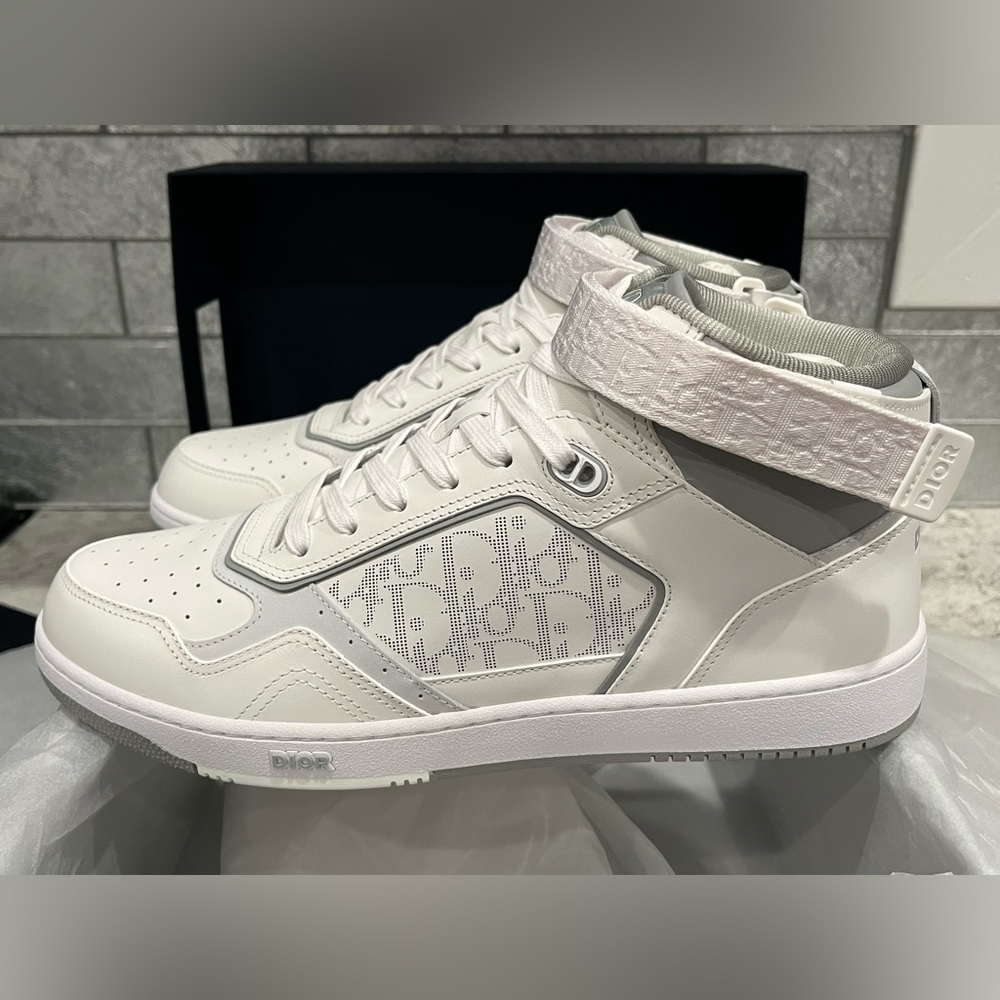 Men’s b27 mid top galaxy oblique sneaker white size 47